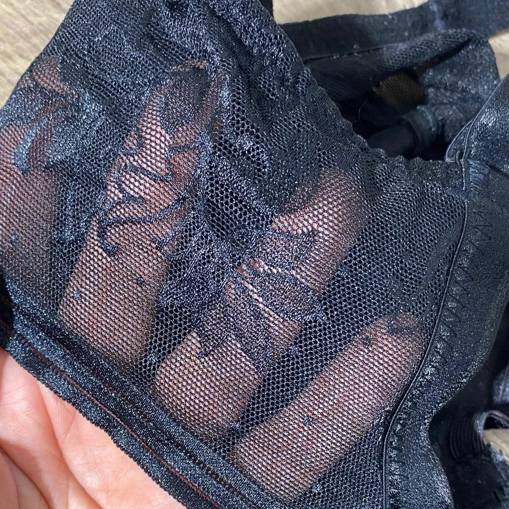 Elegant Black Lace Bra